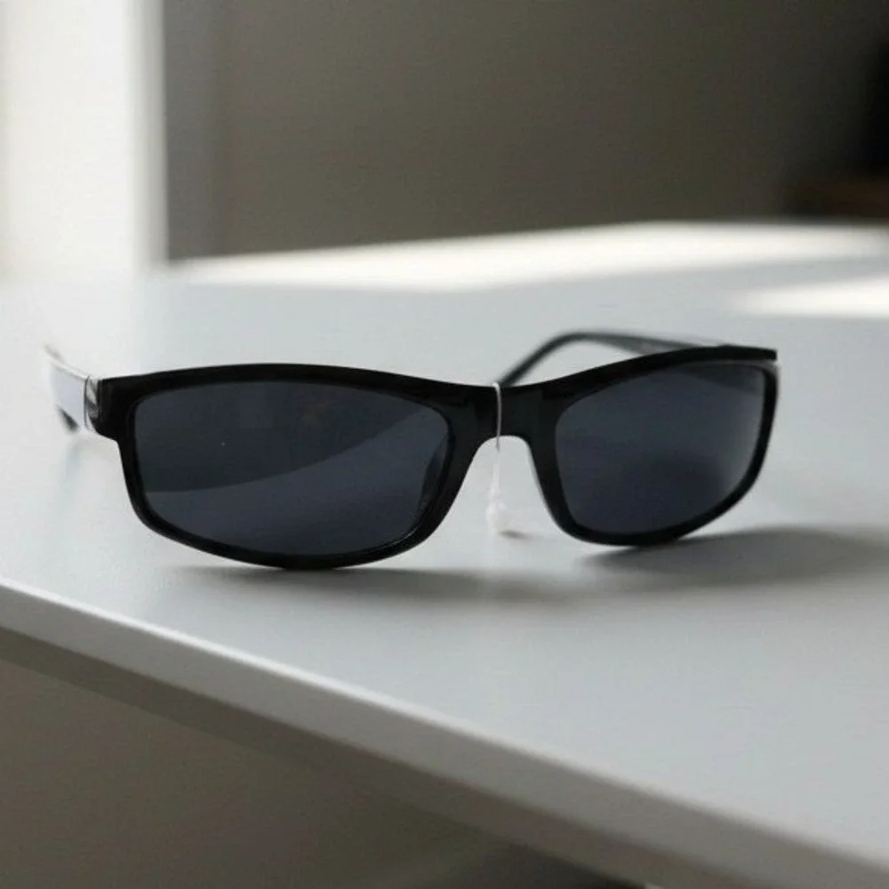 Greenbrier International Black Wrap Around Sporty Sunglasses 192151-23086-002